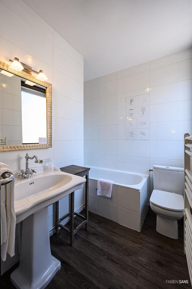 Urban Style Saint Claire Hotel