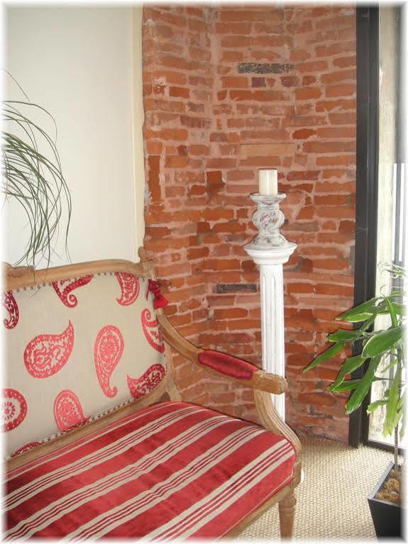Urban Style Saint Claire Hotel